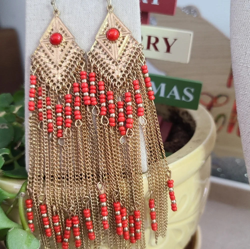 NA/BOHO Style Coral/Gold-Tone Bead Earrings - Picture 3 of 4